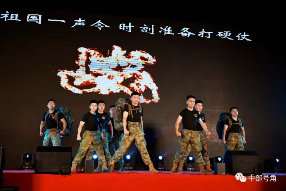 南美劲旅亮剑夺冠，掀起胜利热潮