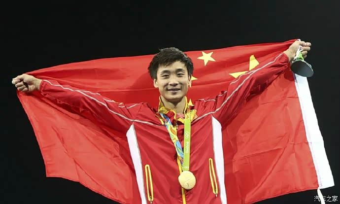 斯洛伐克选手屡败屡战，登上领奖台