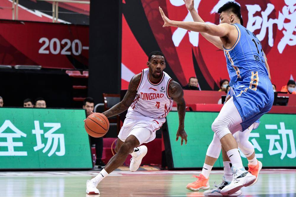 雄鹿外线连奏高音，天王砍下本赛季第五双
