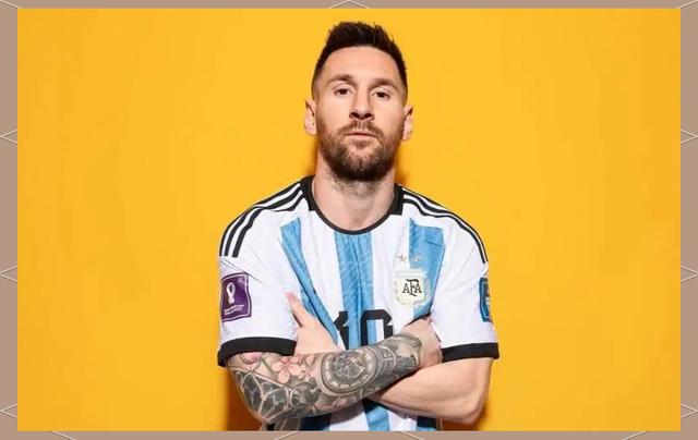 精湛技艺！足球明星在比赛中展现非凡才华