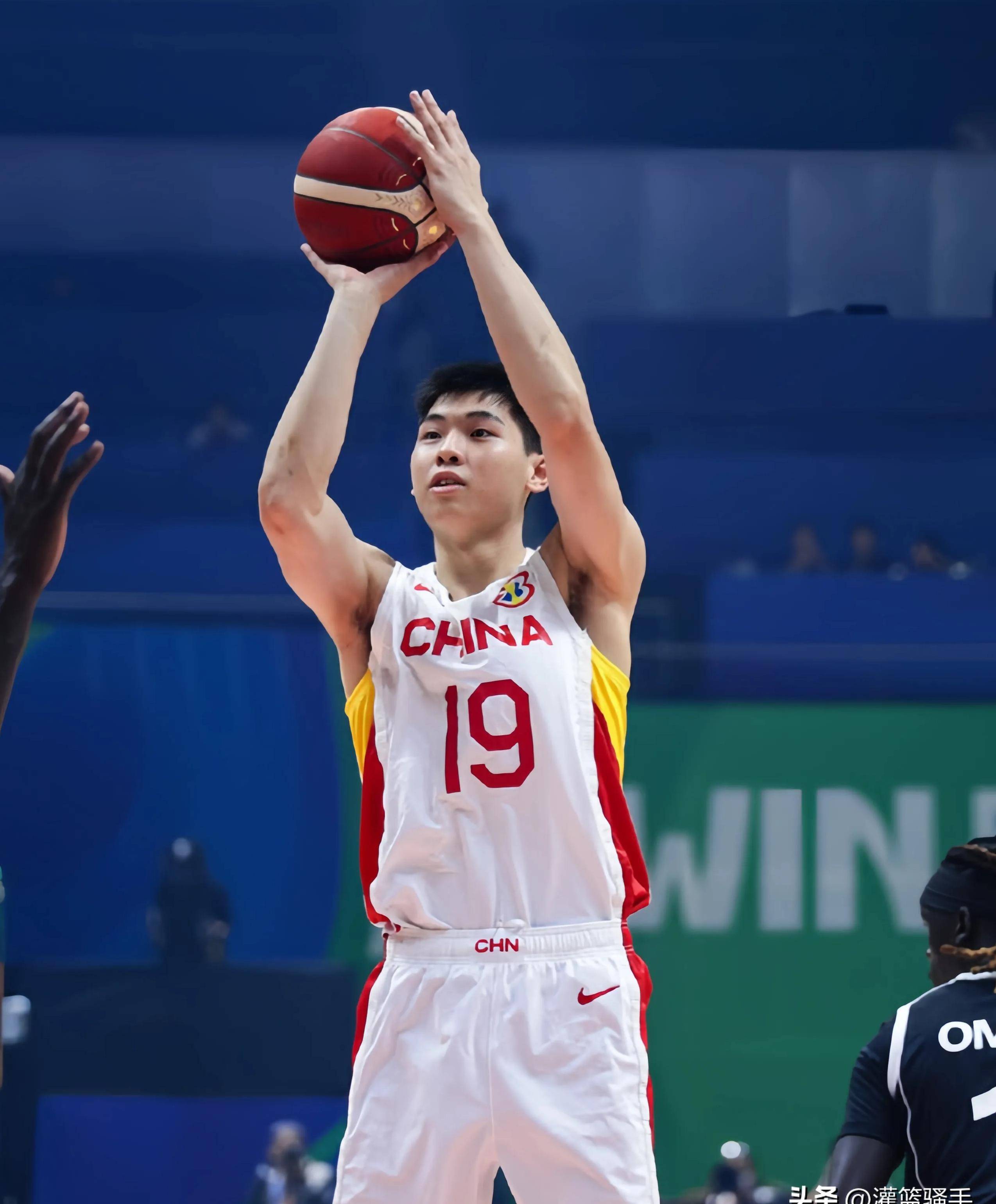 年轻球员发威，引领球队冲锋