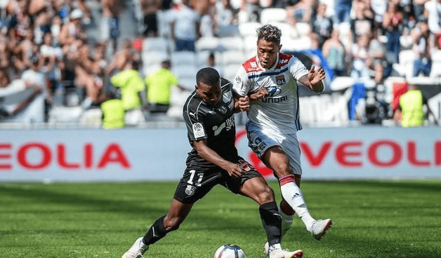 亚眠队在比赛中展现出韧性和决心 亚眠队在比赛中展现出韧性和决心