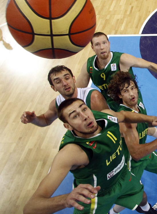 利记官网-立陶宛跳水选手表现抢眼,夺冠