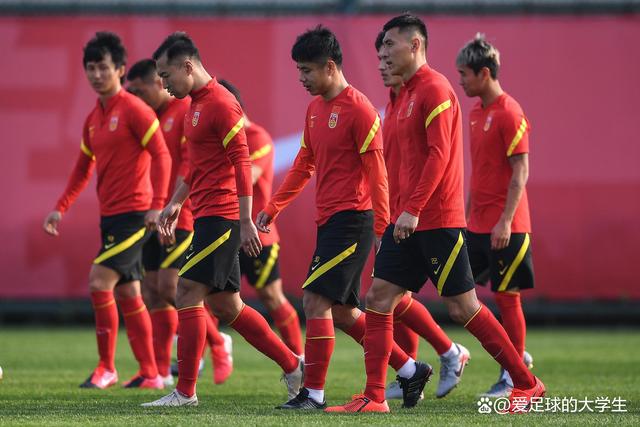巴林队球员在比赛中失误频频,面临批评压力 巴林队球员在比赛中失误频频,面临批评压力