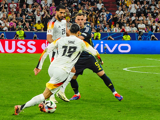 德国队大胜葡萄牙,迎来开门红 德国队大胜葡萄牙,迎来开门红