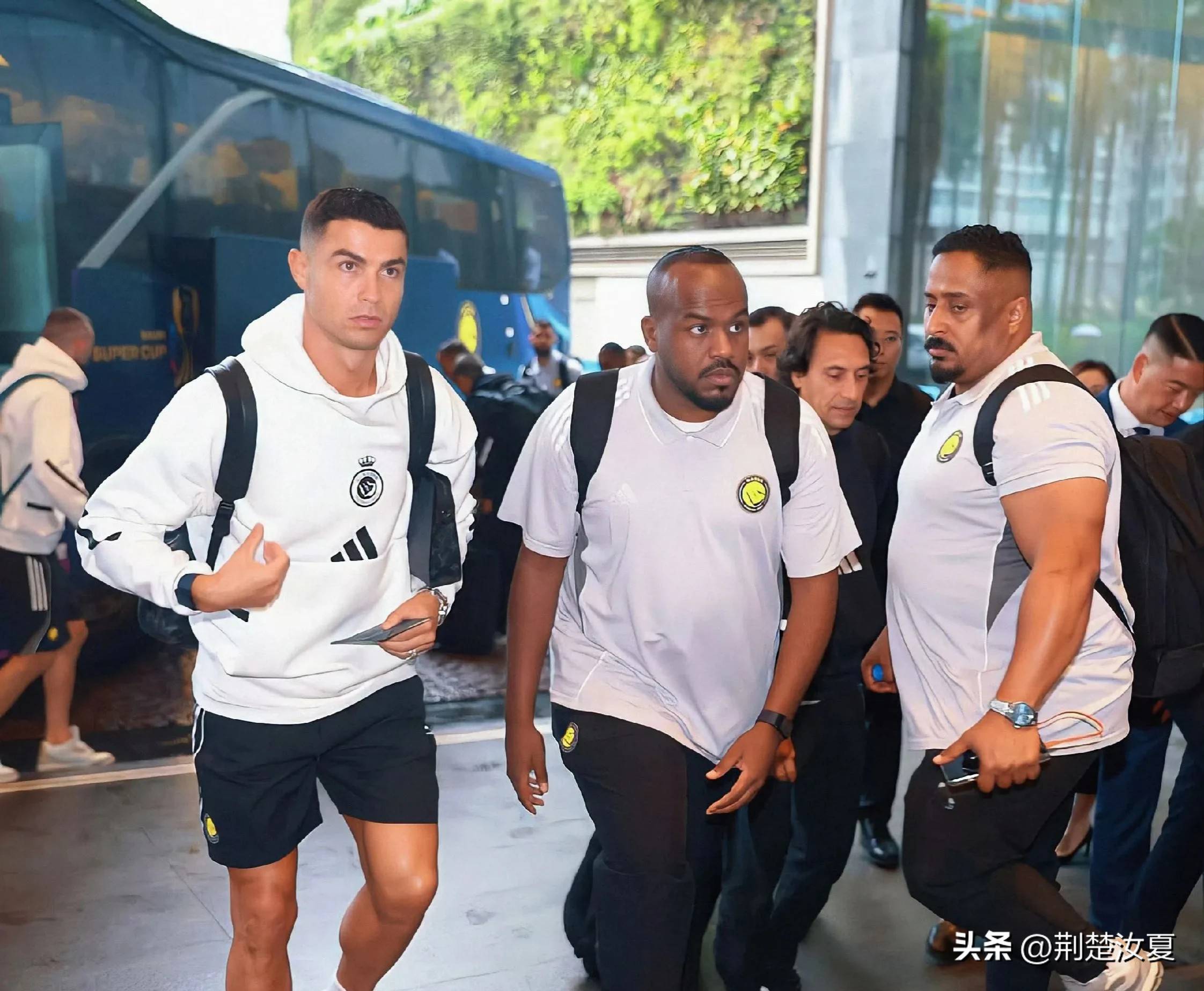 体育界猛犸般巨星之战,球迷期待不已 体育界猛犸般巨星之战,球迷期待不已