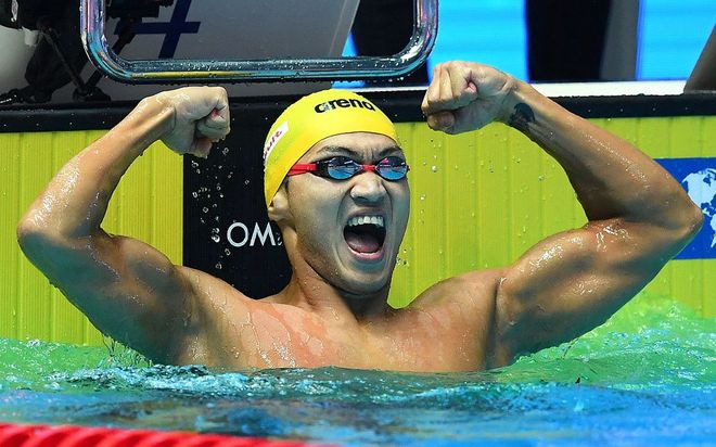 利记官网-英国游泳冠军展现统治力，收获金牌