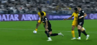 尤文图斯客场逼平，遭遇联赛首败