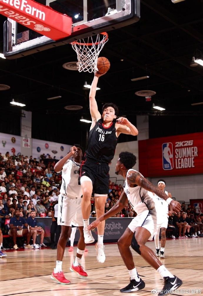 开拓者客场大胜鹈鹕，保持势头