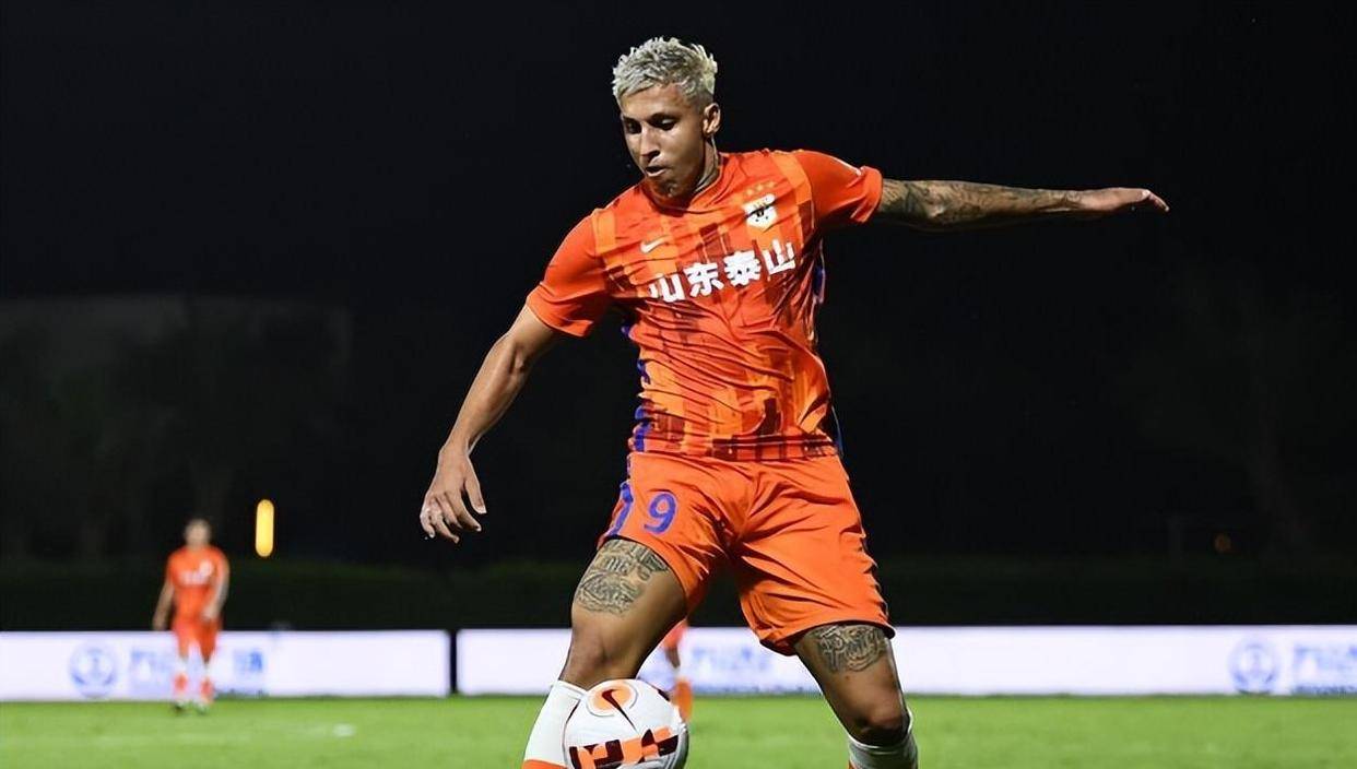 利记官网-山东鲁能主场逆转上海绿地申花,取得关键胜利