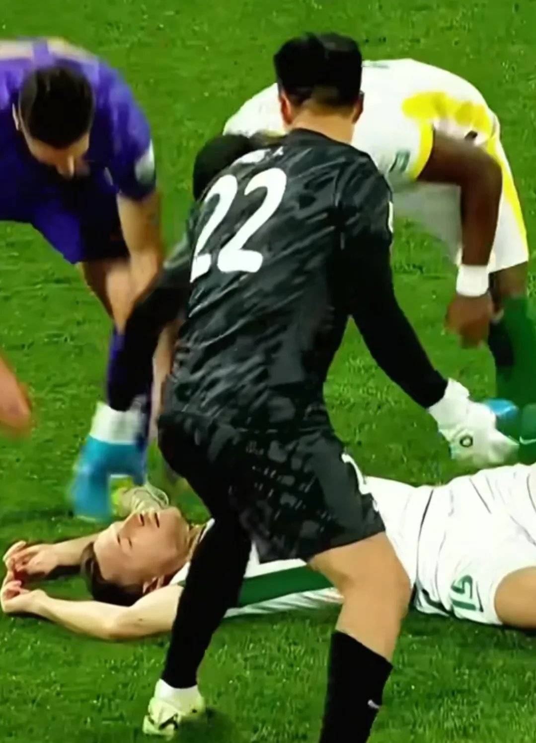 利记平台-首尔城市足球队在重要比赛中压倒对手！