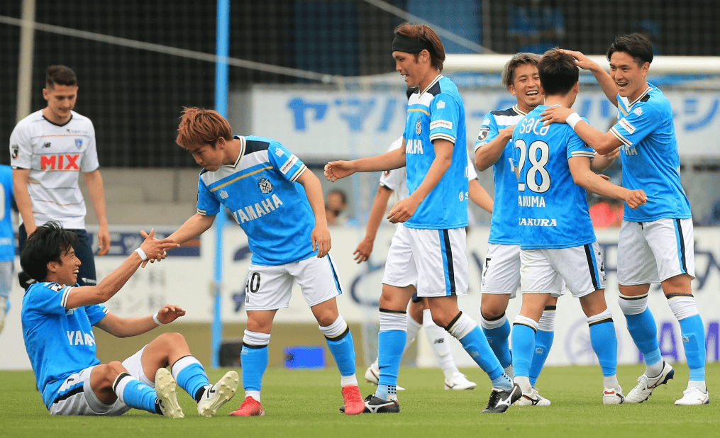 利记平台-首尔城市足球队在重要比赛中压倒对手！