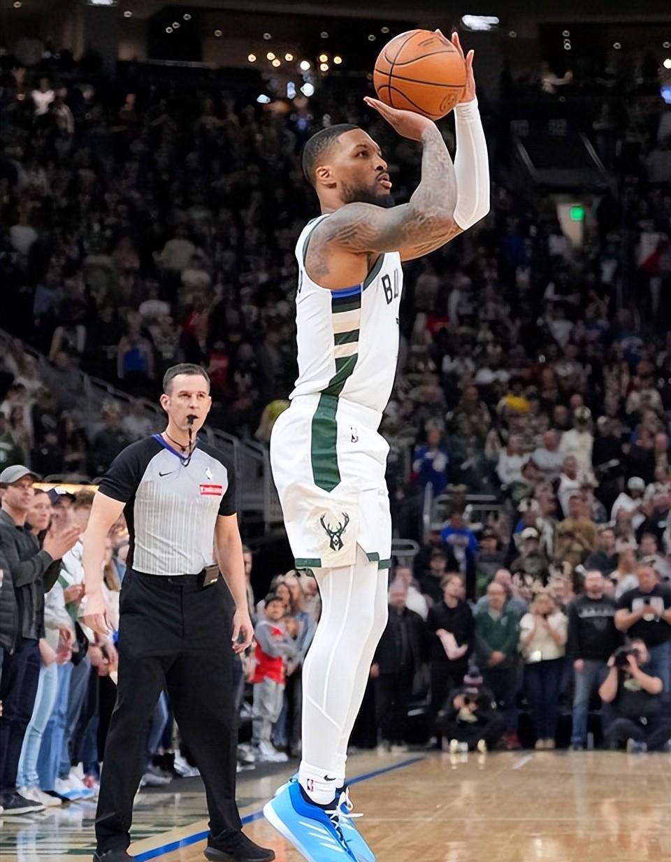 利记官网-雄鹿再胜篮网，继续保持不败