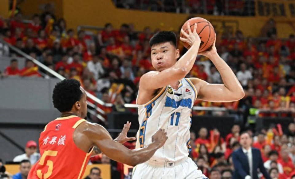 未赢得CBA比赛的球队正面临困境