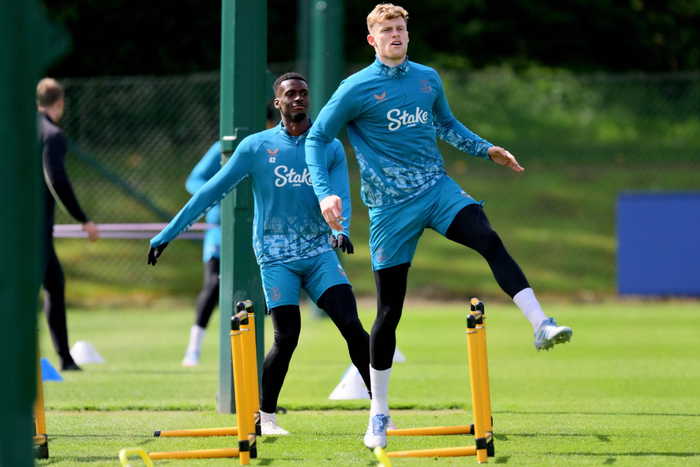 利记官网-切尔西备战关键战役，全力以赴